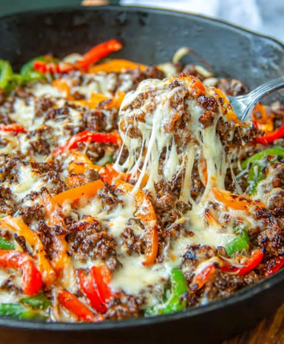 Keto Ground Beef Cheesesteak